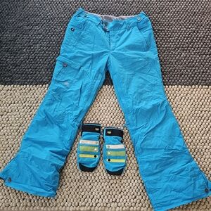 686 Women's Snow Pants with FREE matching mittens